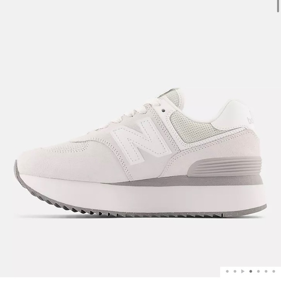 New Balance - Picture 4 of 9